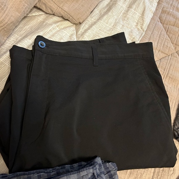 Men’s Shorts Size 42 (4 pair). Black pair are Chaps. The other three are Apt 9. - Picture 3 of 5
